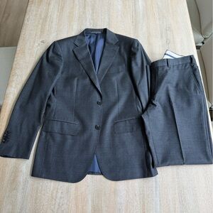 Suitsupply Napoli Suit